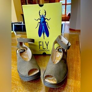 Fly London khaki Yala Perf wedge sandal size 39